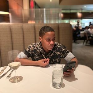 Meet your Posher, Damien